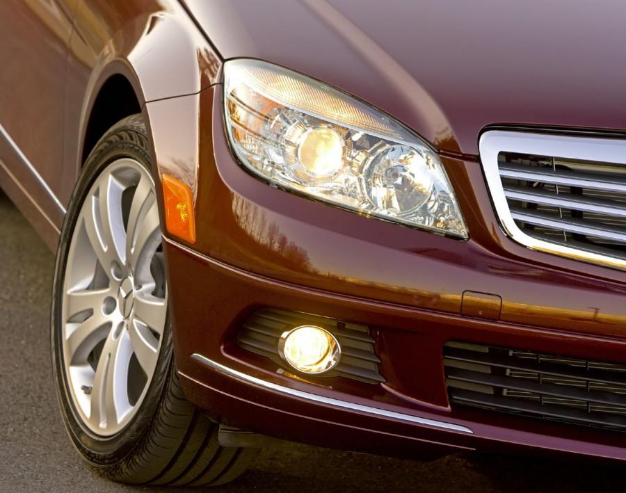  Mercedes-Benz C-Class 2007 года  (US) (фото 39 из 63)